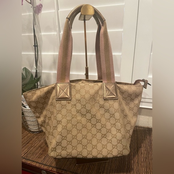 Gucci Beige & Gold Monogram Tote with Pink Striped Web Handles - Picture 2 of 8